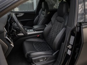 audi-q8-50tdi-quattro-s-line-matrix