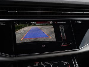 audi-q8-50tdi-quattro-s-line-matrix