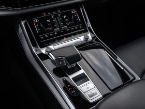 audi-q8-50tdi-quattro-s-line-matrix