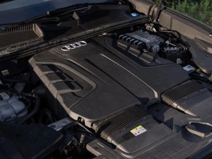 audi-q8-50tdi-quattro-s-line-matrix
