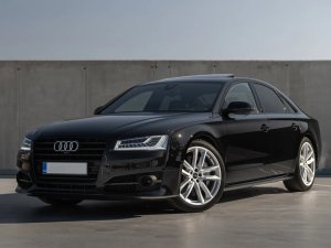audi-s8-plus-matrix