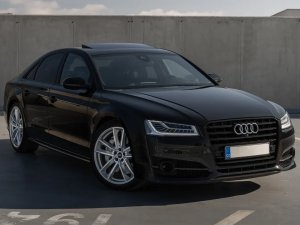audi-s8-plus-matrix
