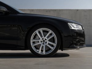 audi-s8-plus-matrix