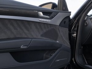 audi-s8-plus-matrix