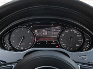 audi-s8-plus-matrix