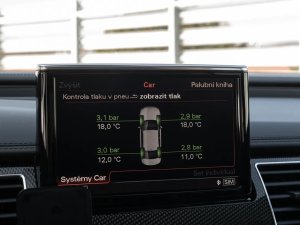audi-s8-plus-matrix