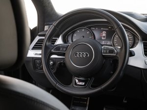 audi-s8-plus-matrix