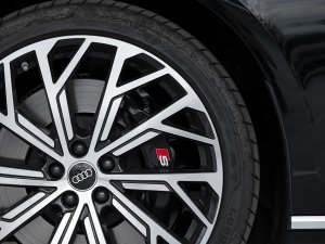 audi-s8-quattro