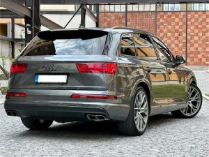 audi-sq7-matrix