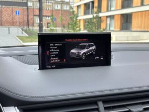 audi-sq7-matrix