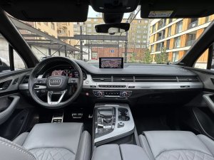audi-sq7-matrix