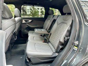 audi-sq7-matrix