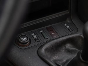 bmw-e36-328i-coupe-individual