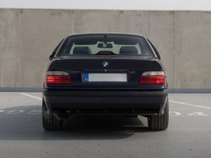 bmw-e36-328i-coupe-individual