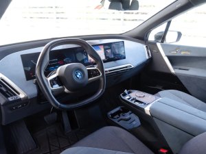bmw-ix-xdrive40