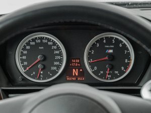 bmw-m5-e61-touring-50-v10-lci