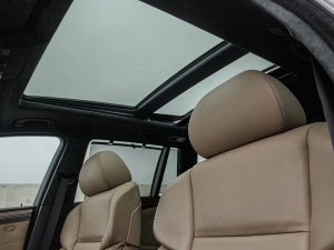 bmw-m5-e61-touring-50-v10-lci