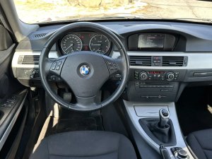 bmw-rada-3-e91-320d-touring-lci