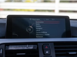 bmw-rada-4-440i-cabrio-mperformance