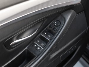 bmw-rada-5-530d-xdrive-m-sport