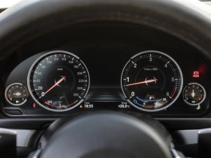 bmw-rada-5-530d-xdrive-m-sport