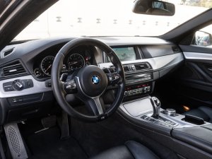 bmw-rada-5-530d-xdrive-m-sport