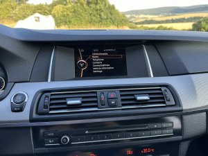 bmw-rada-5-530d-xdrive-touring-m-sport