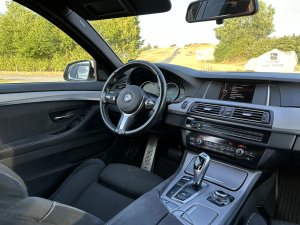 bmw-rada-5-530d-xdrive-touring-m-sport