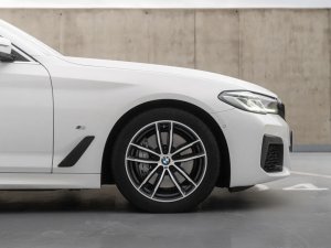 bmw-rada-5-540d-xdrive-touring-m-sport