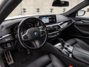 bmw-rada-5-540d-xdrive-touring-m-sport