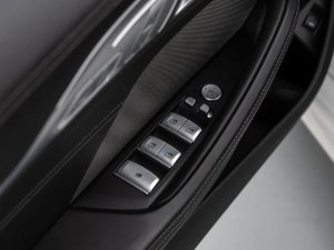 bmw-rada-8-m850i-xdrive-cabrio