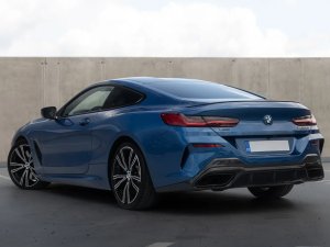 bmw-rada-8-m850i-xdrive-individual-carbon