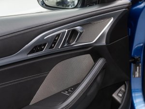 bmw-rada-8-m850i-xdrive-individual-carbon