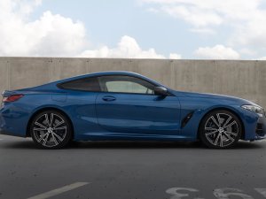 bmw-rada-8-m850i-xdrive-individual-carbon
