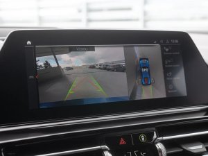 bmw-rada-8-m850i-xdrive-individual-carbon