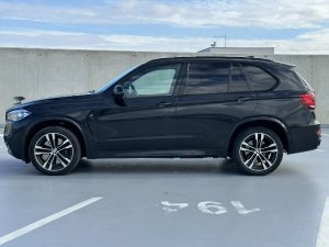 bmw-x5-m50d-bopanohud360