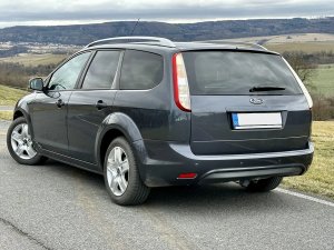 ford-focus-16i-74kw-combi
