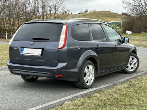 ford-focus-16i-74kw-combi