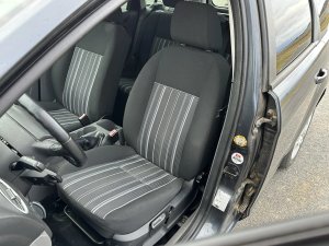 ford-focus-16i-74kw-combi