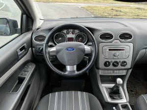 ford-focus-16i-74kw-combi