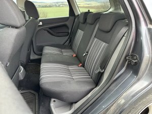 ford-focus-16i-74kw-combi