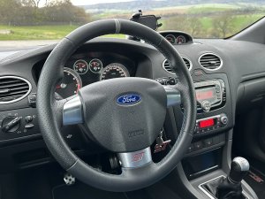 ford-focus-st-25i