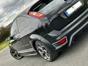 ford-focus-st-25i