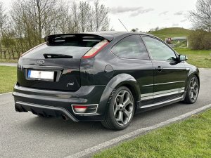 ford-focus-st-25i