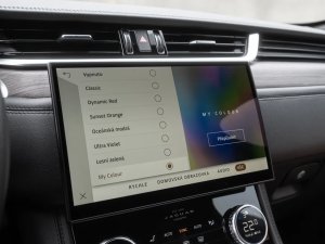 jaguar-f-pace-d200-se-awd