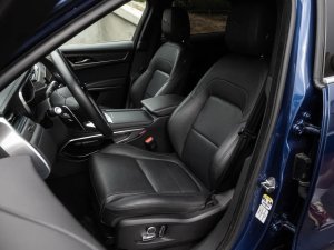jaguar-f-pace-d200-se-awd