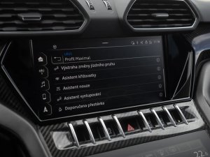 lamborghini-urus-carbon