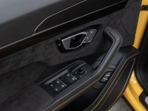 lamborghini-urus-carbon