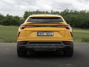 lamborghini-urus-carbon