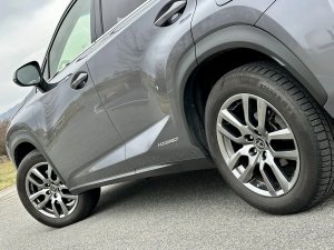 lexus-nx-300h-hybrid-145kw